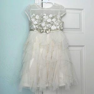 Girls dress ivory color size 5
